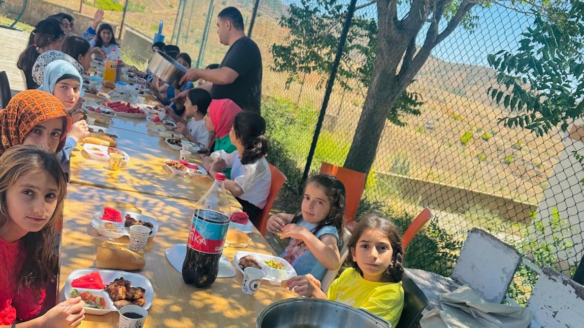 Geleneksel Sene Sonu Pikniği